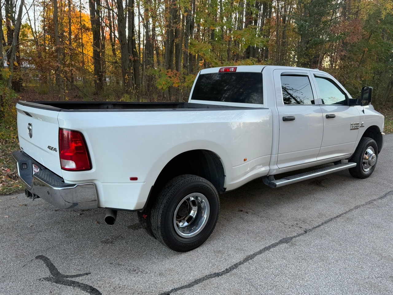 RAM 3500 Tradesman Crew Cab 4WD DRW 2017