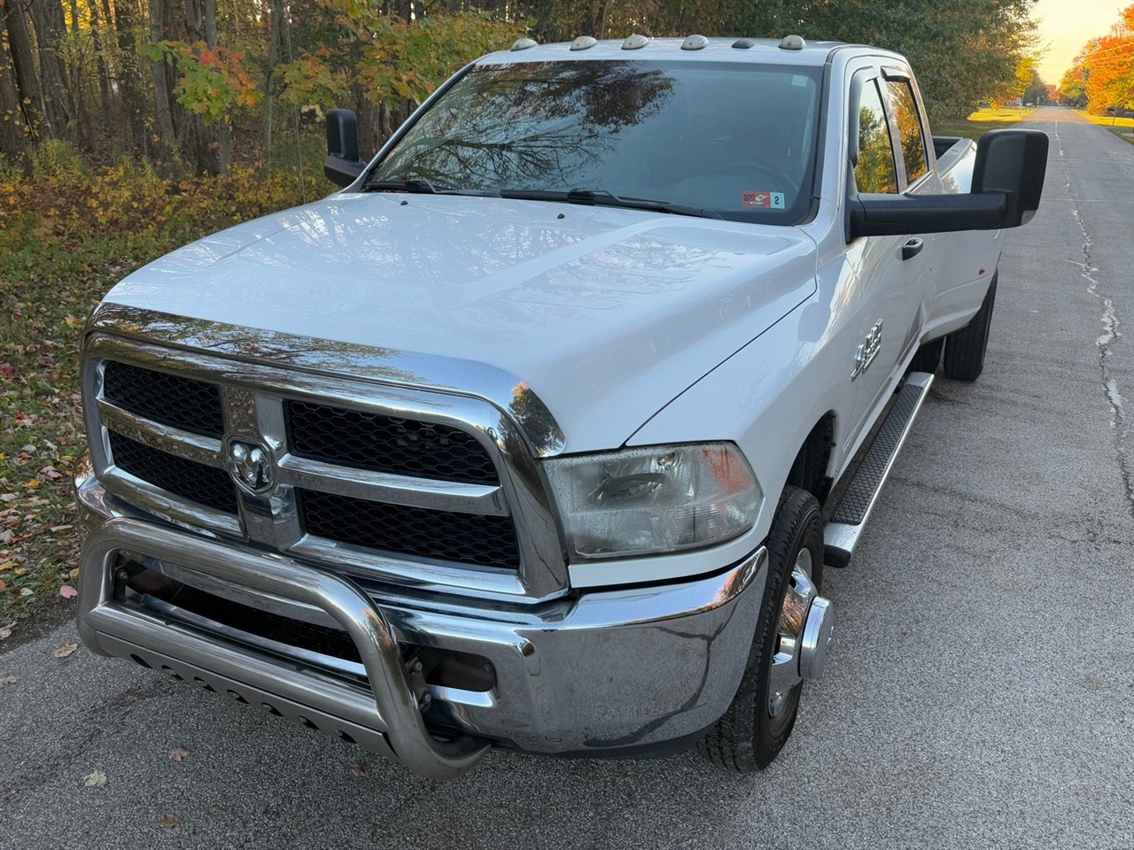 RAM 3500 Tradesman Crew Cab 4WD DRW 2017