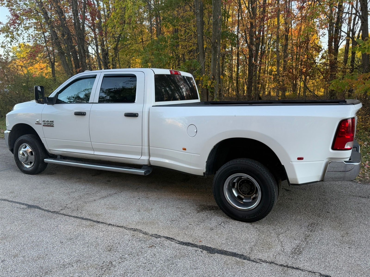 RAM 3500 Tradesman Crew Cab 4WD DRW 2017