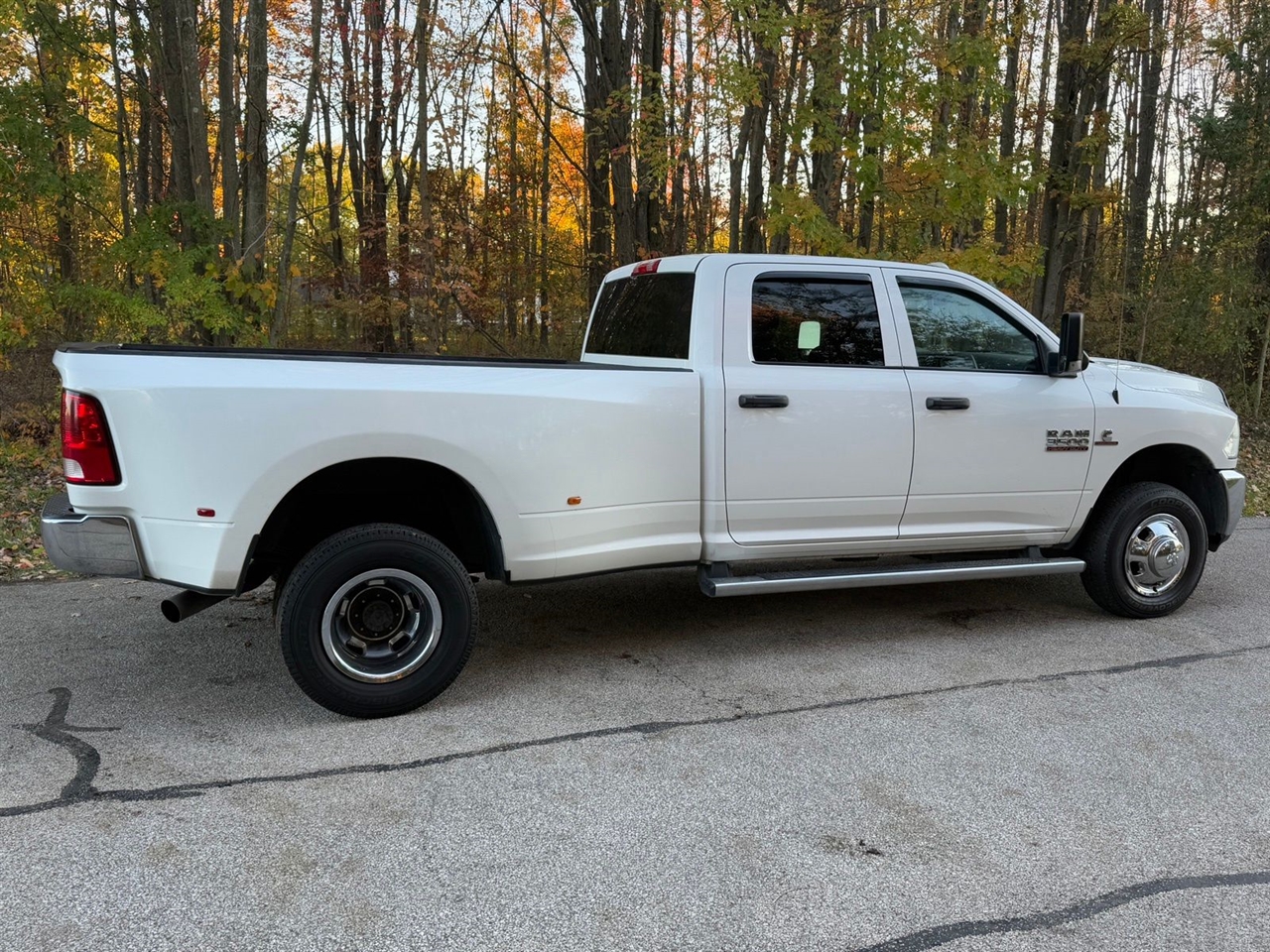 RAM 3500 Tradesman Crew Cab 4WD DRW 2017