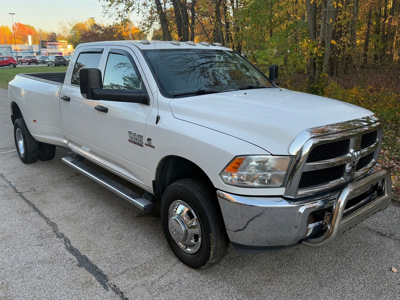RAM 3500 Tradesman Crew Cab 4WD DRW 2017