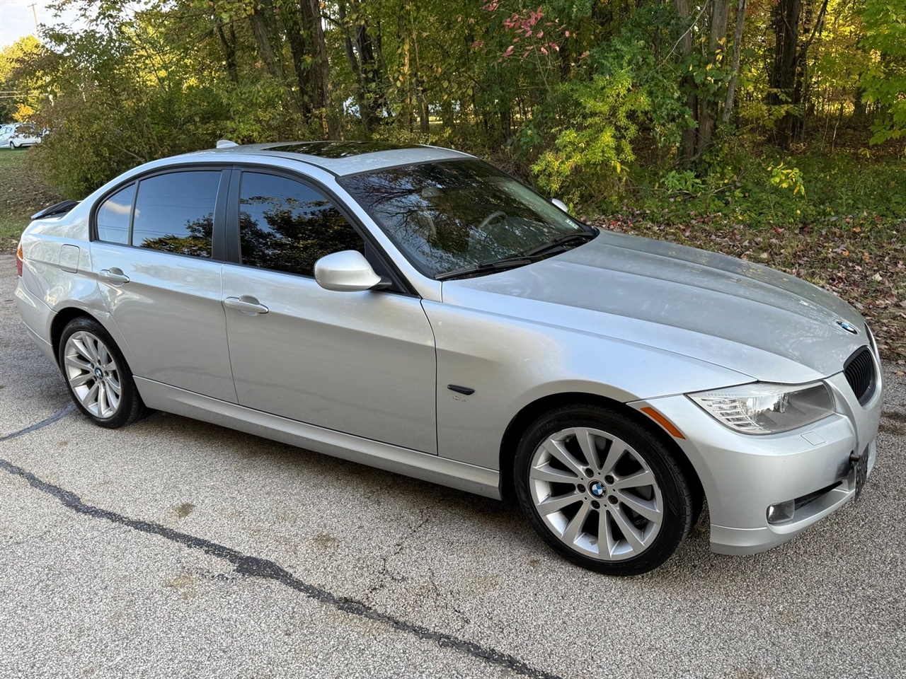 BMW 3-Series 328i xDrive 2011