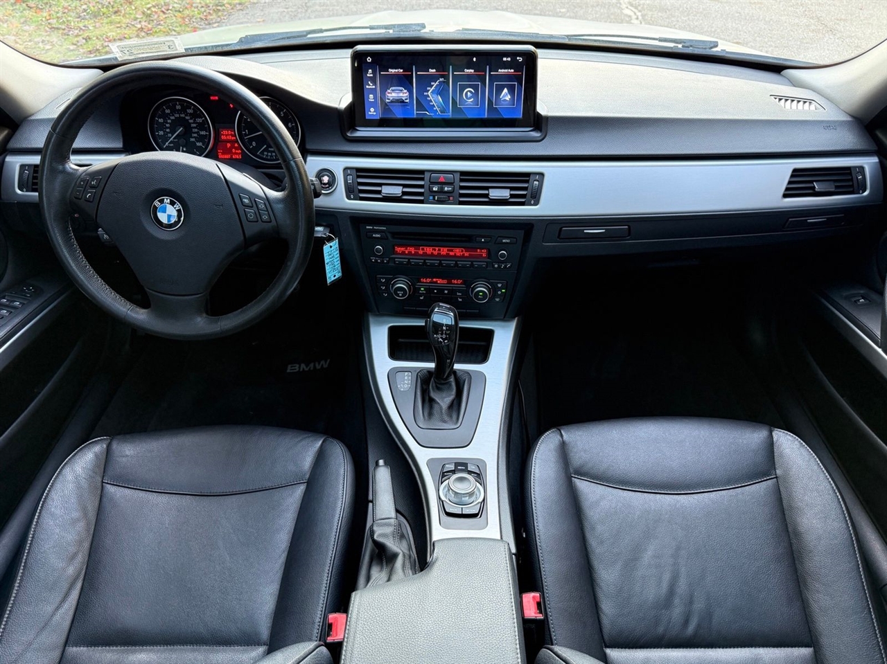 BMW 3-Series 328i xDrive 2011