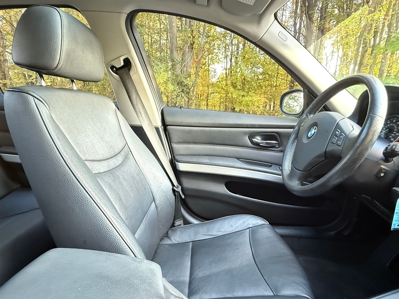 BMW 3-Series 328i xDrive 2011