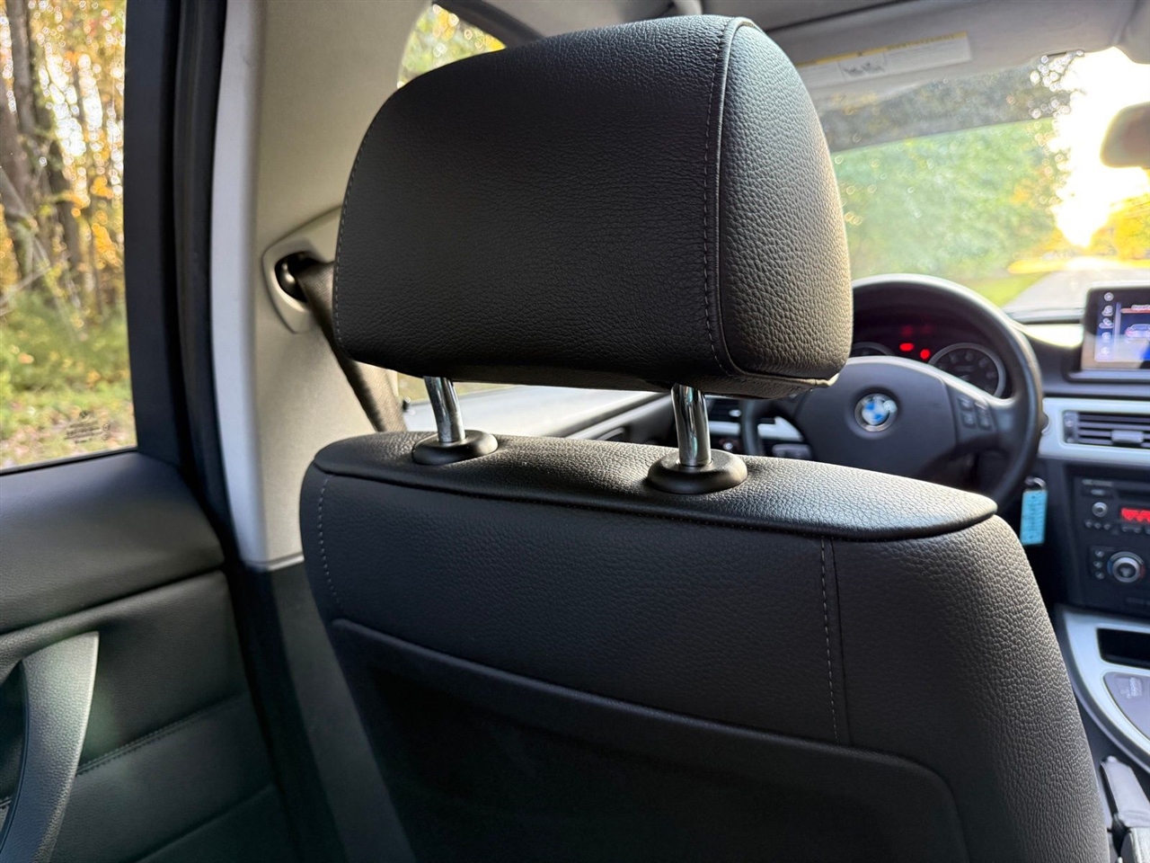 BMW 3-Series 328i xDrive 2011