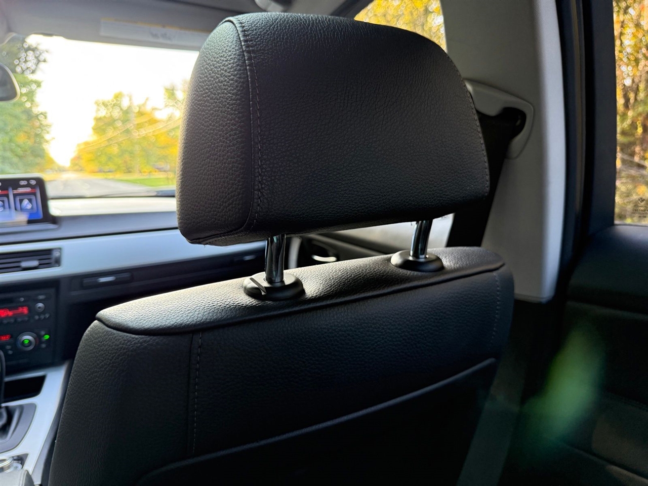 BMW 3-Series 328i xDrive 2011