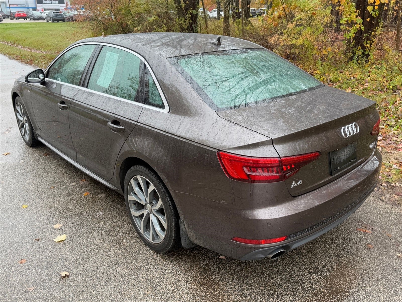 Audi A4 2.0T Premium Plus quattro Sedan 2017