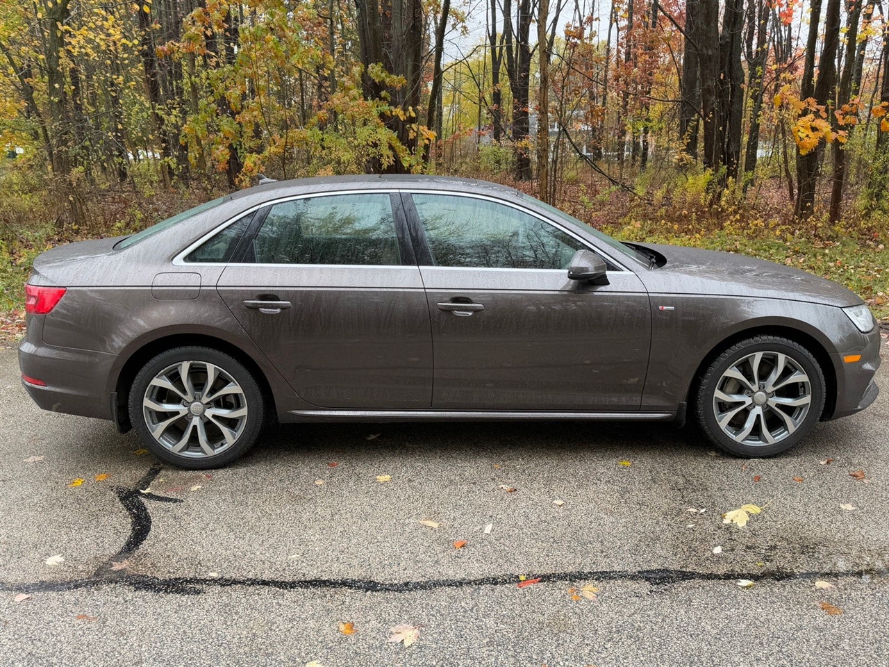 Audi A4 2.0T Premium Plus quattro Sedan 2017