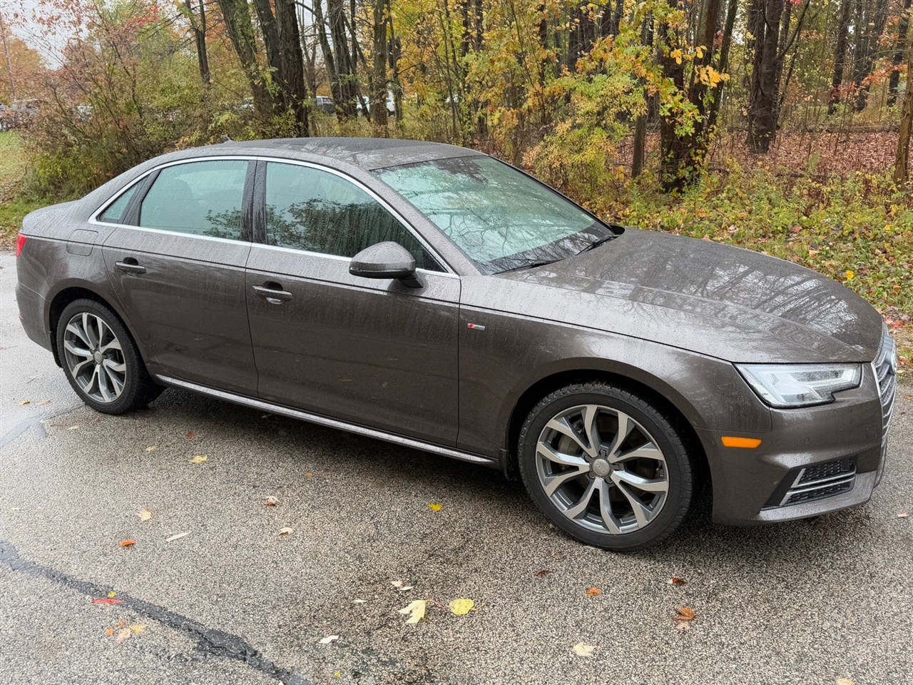 Audi A4 2.0T Premium Plus quattro Sedan 2017