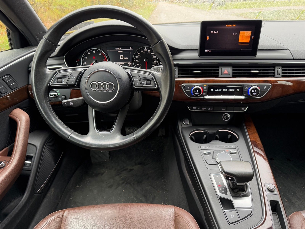 Audi A4 2.0T Premium Plus quattro Sedan 2017