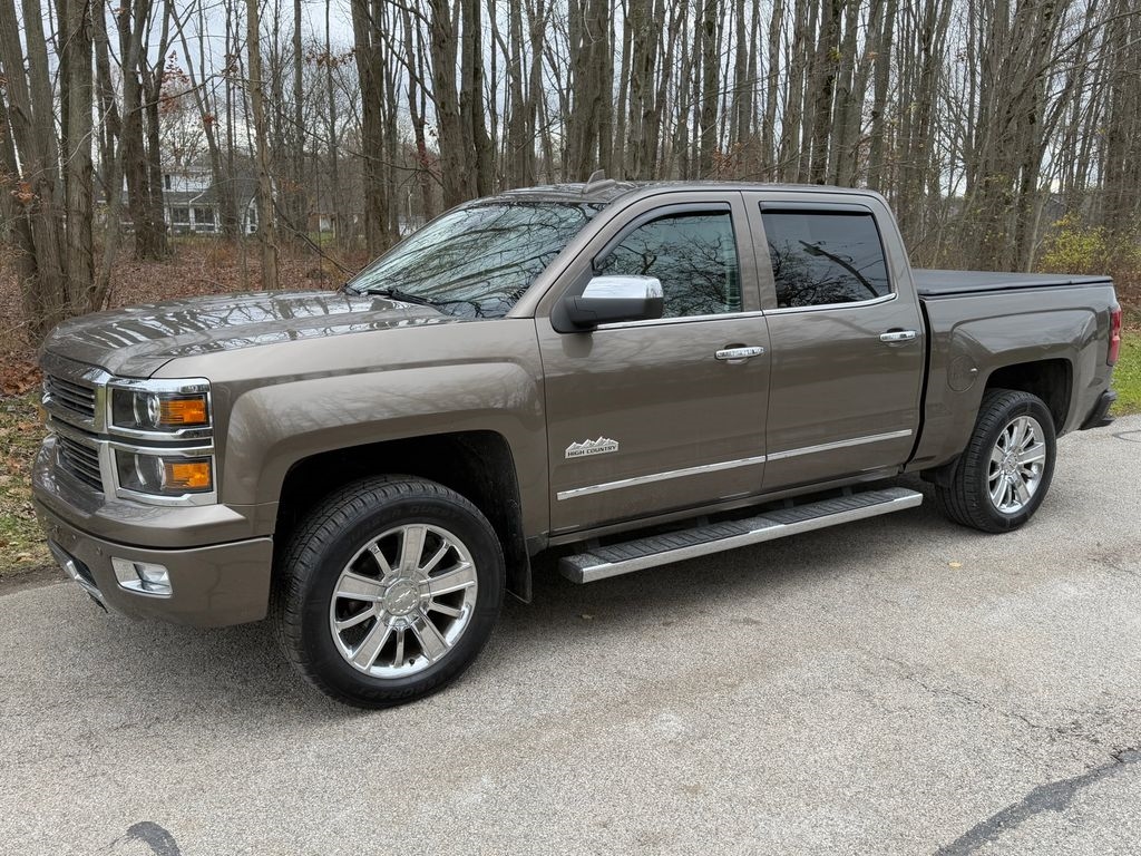2015 Chevrolet Silverado 1500 High Country Crew Cab 4WD