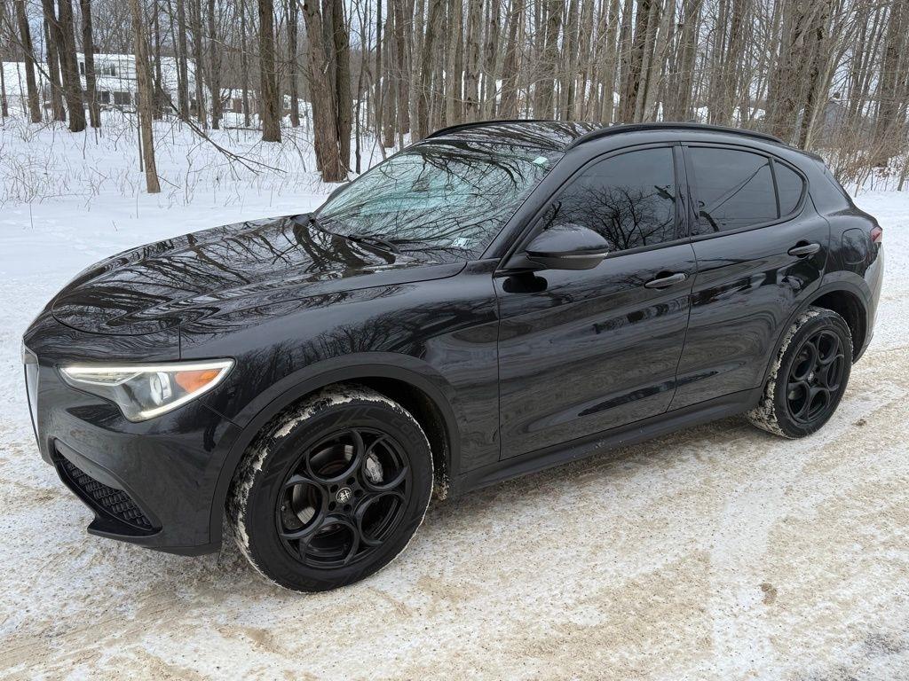 2018 Alfa Romeo Stelvio Base