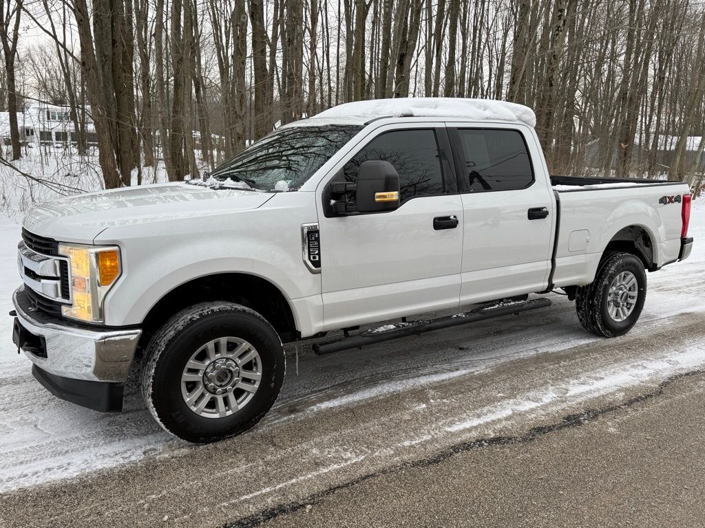 2017 Ford F-250 SD XLT Crew Cab 4WD