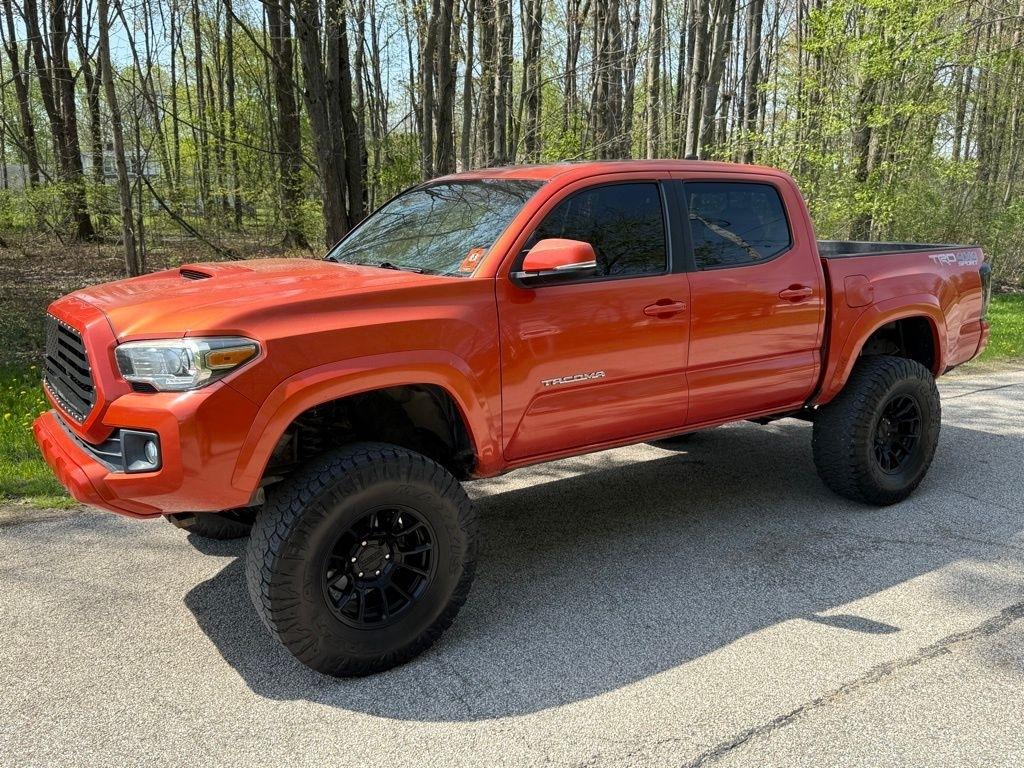 2017 Toyota Tacoma SR5 Double Cab Long Bed V6 6AT 4WD