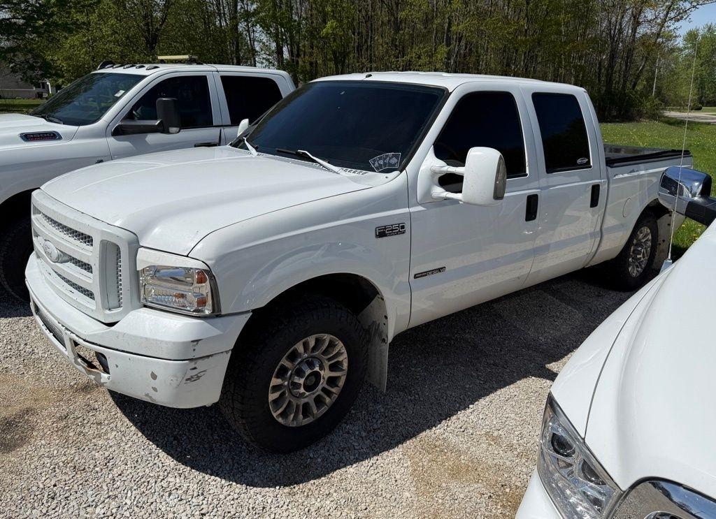2000 Ford F-250 SD XL Crew Cab Short Bed 2WD