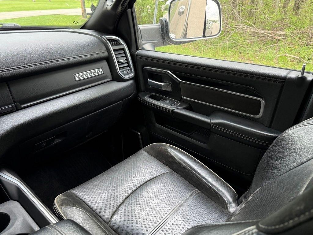 RAM 3500 Laramie Crew Cab LWB 4WD 2021