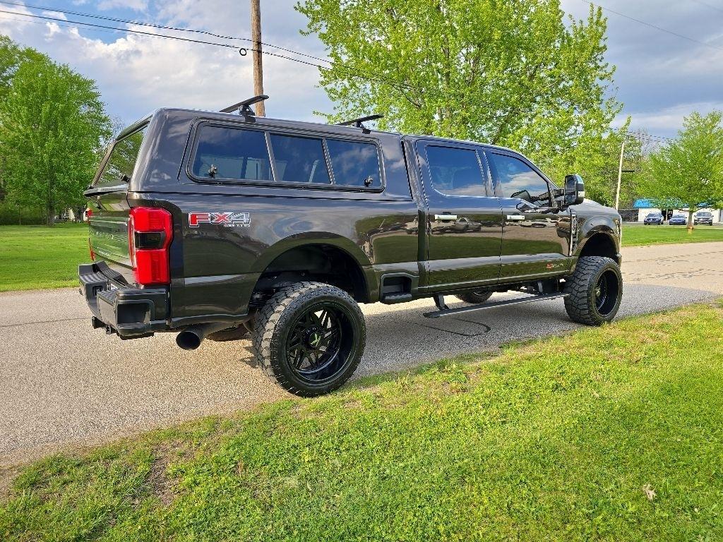 Ford F-350 SD Limited Crew Cab Long Box 4WD 2024