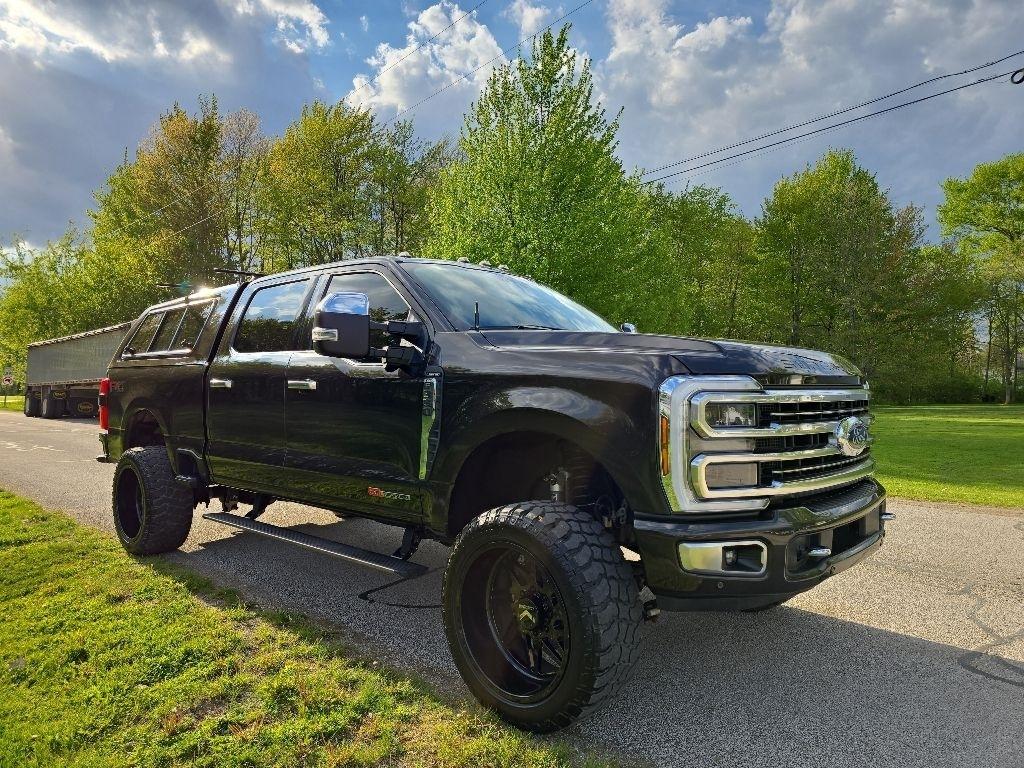 Ford F-350 SD Limited Crew Cab Long Box 4WD 2024