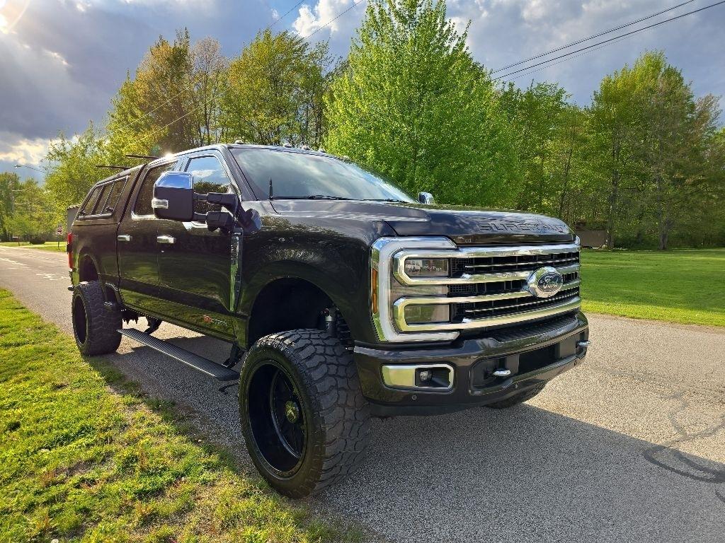 Ford F-350 SD Limited Crew Cab Long Box 4WD 2024