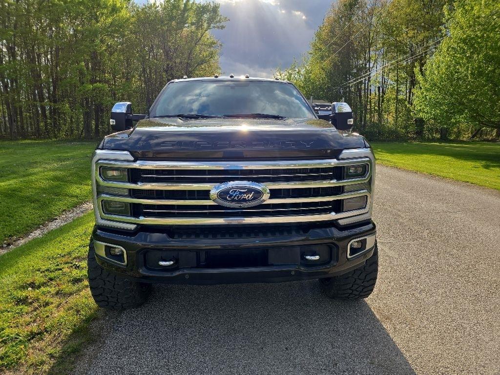 Ford F-350 SD Limited Crew Cab Long Box 4WD 2024