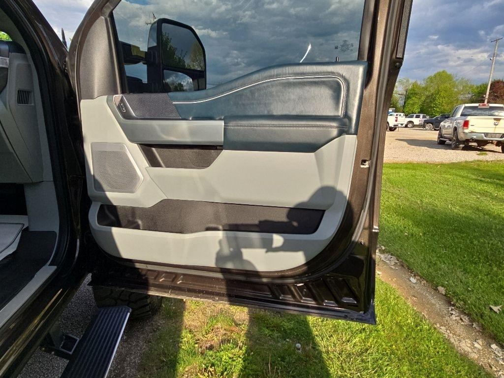Ford F-350 SD Limited Crew Cab Long Box 4WD 2024