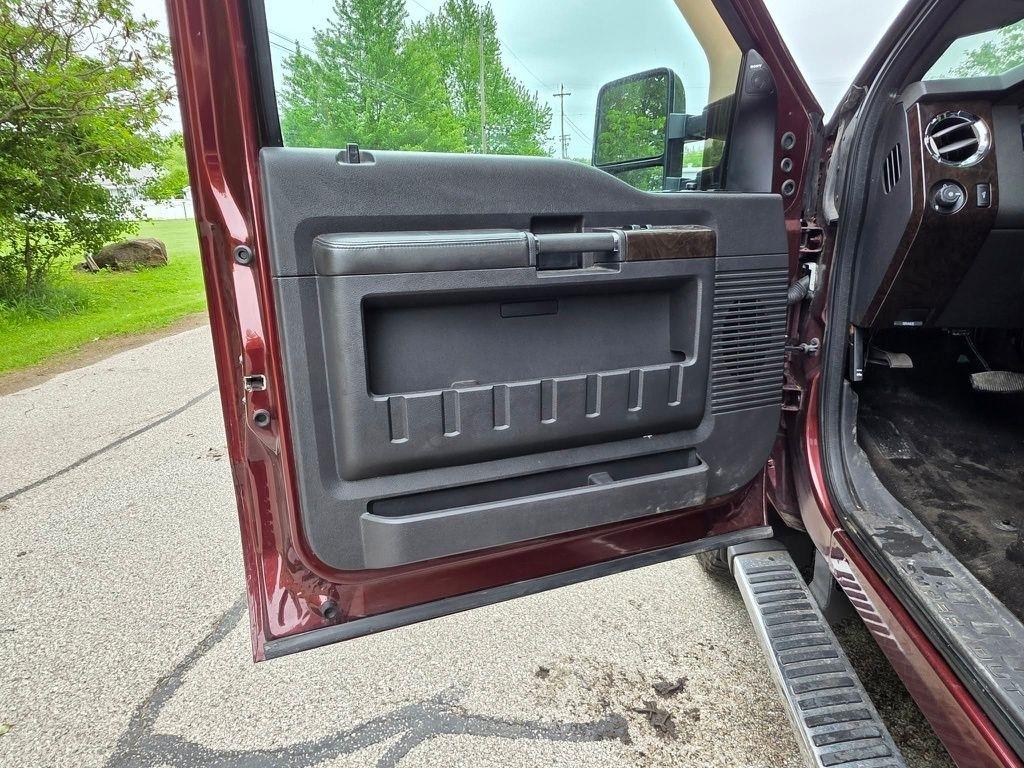 Ford F-350 SD King Ranch Crew Cab 4WD 2015