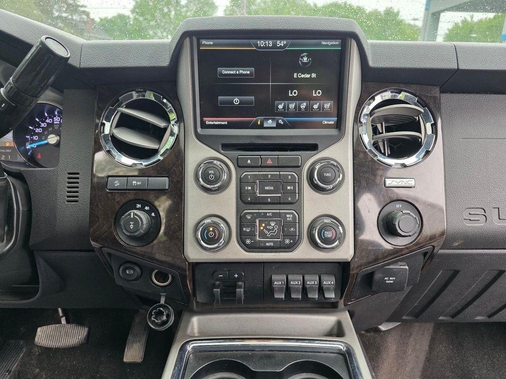 Ford F-350 SD King Ranch Crew Cab 4WD 2015