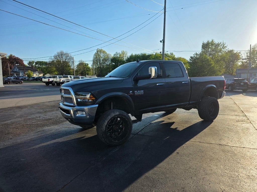 RAM 2500 Laramie Crew Cab SWB 4WD 2016