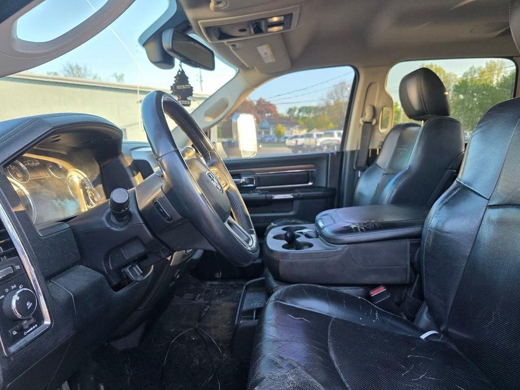 RAM 2500 Laramie Crew Cab SWB 4WD 2016