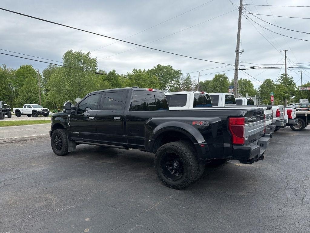 Ford F-350 SD Platinum Crew Cab Long Box 4WD DRW 2022