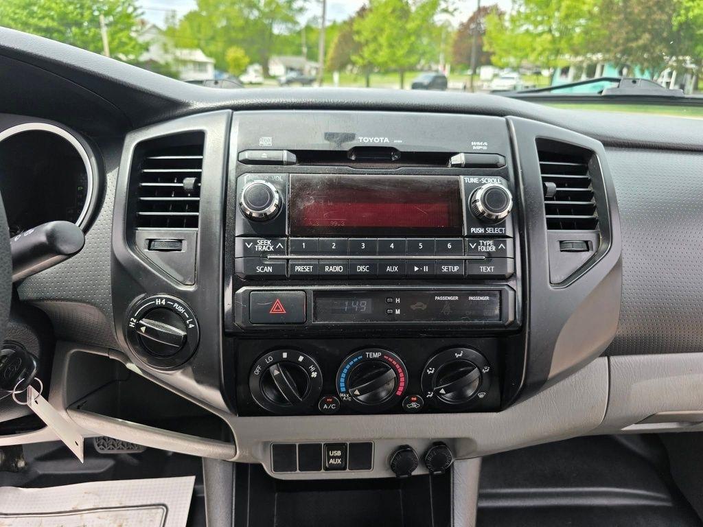 Toyota Tacoma Double Cab V6 4WD 2012