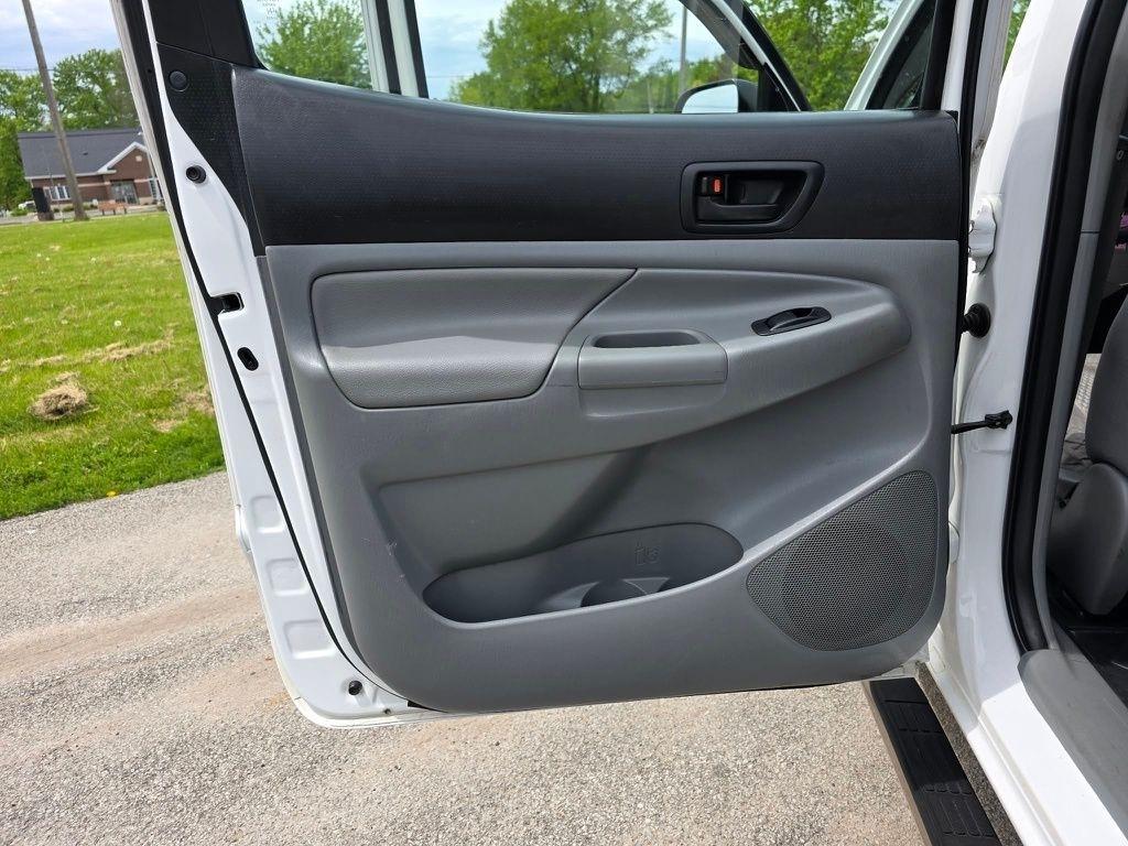 Toyota Tacoma Double Cab V6 4WD 2012