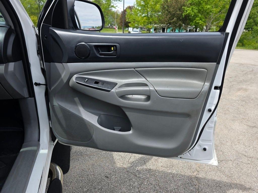 Toyota Tacoma Double Cab V6 4WD 2012