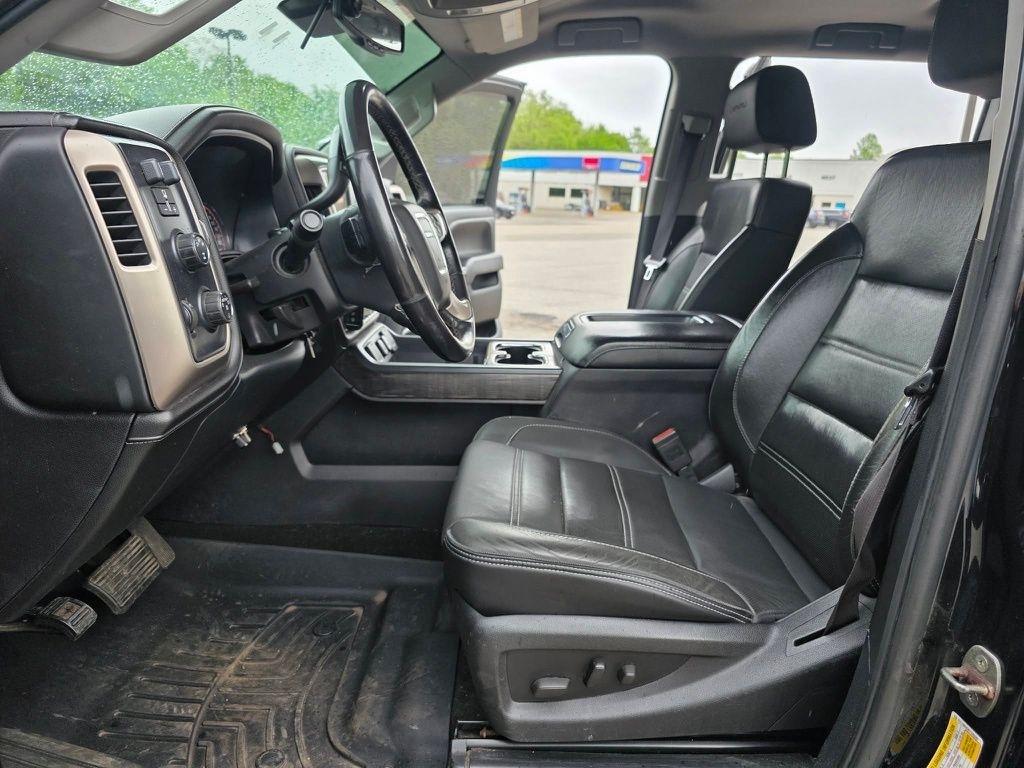 GMC Sierra 2500HD Denali Crew Cab 4WD 2015