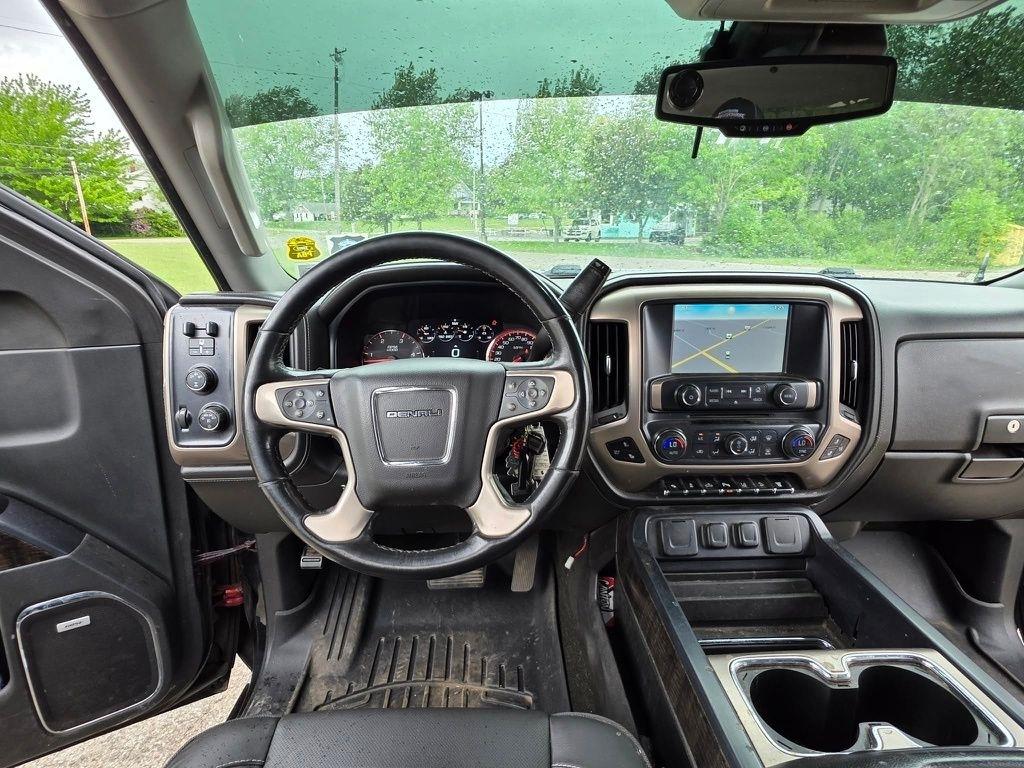 GMC Sierra 2500HD Denali Crew Cab 4WD 2015