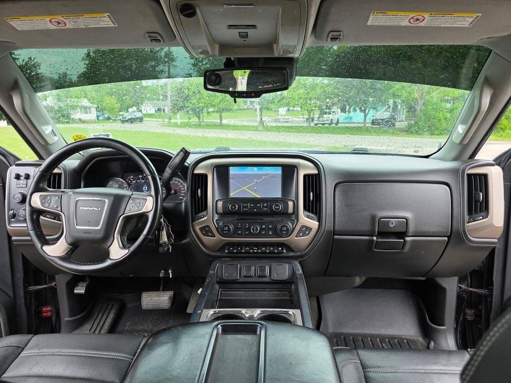 GMC Sierra 2500HD Denali Crew Cab 4WD 2015