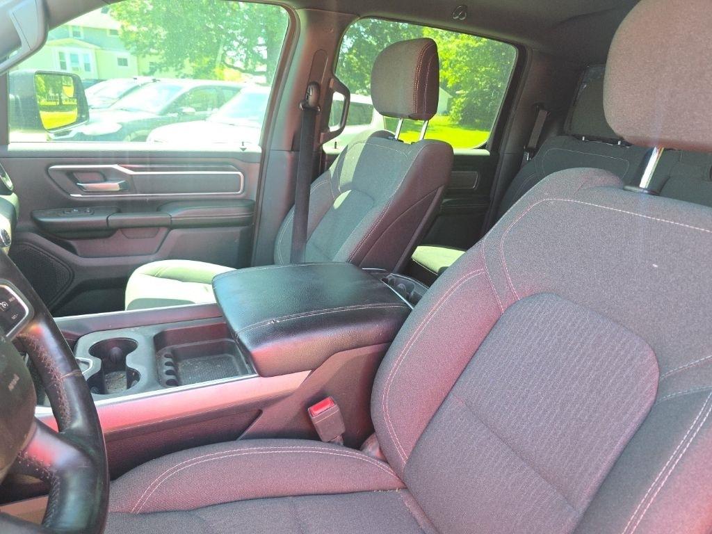 RAM 1500 Big Horn Crew Cab SWB 4WD 2019