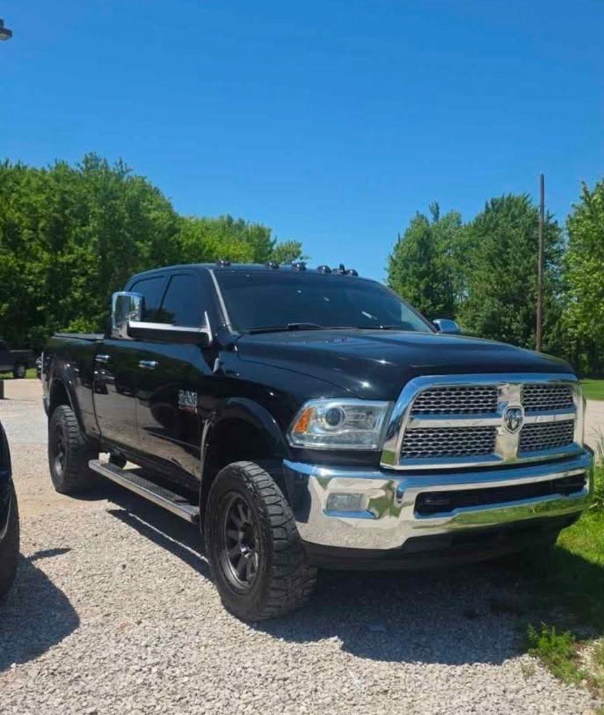 RAM 2500 Laramie Crew Cab SWB 4WD 2013