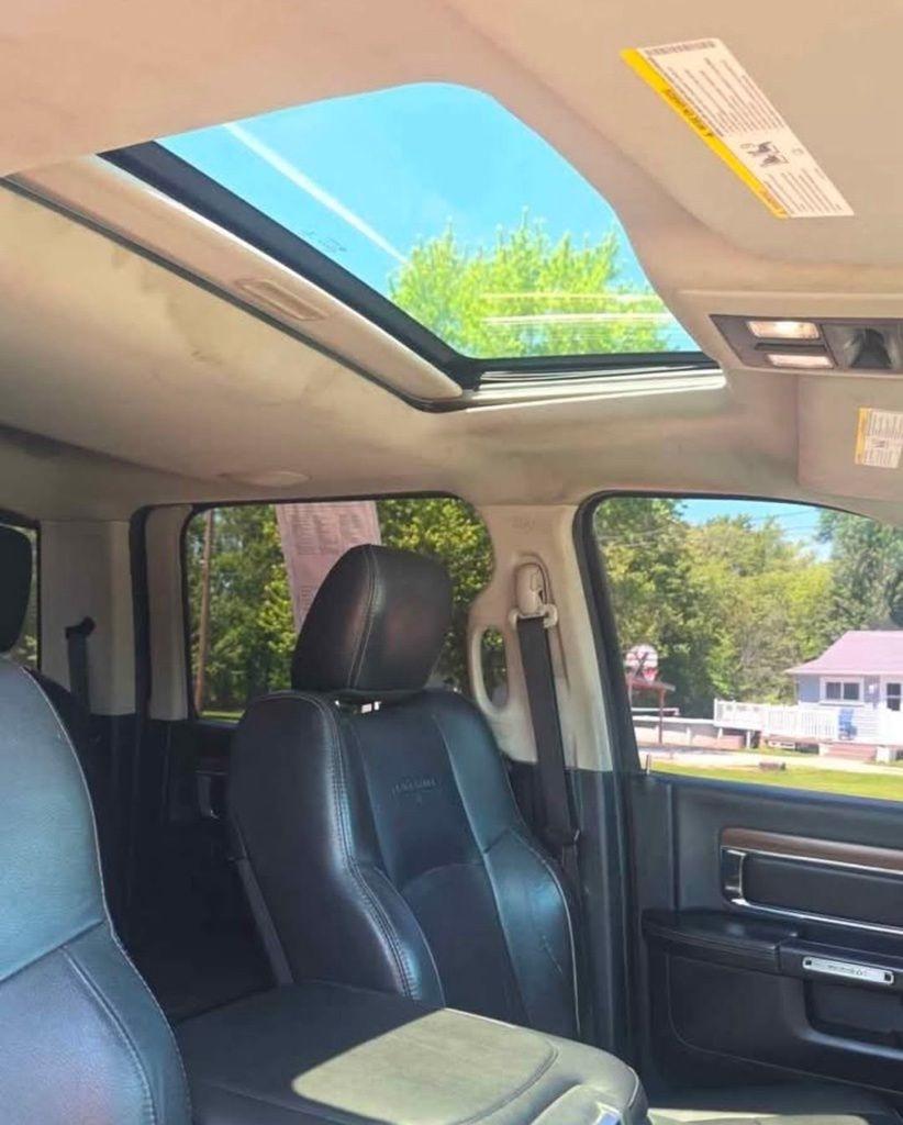 RAM 2500 Laramie Crew Cab SWB 4WD 2013