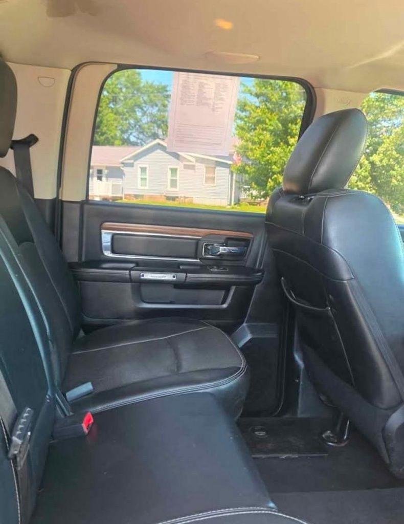RAM 2500 Laramie Crew Cab SWB 4WD 2013