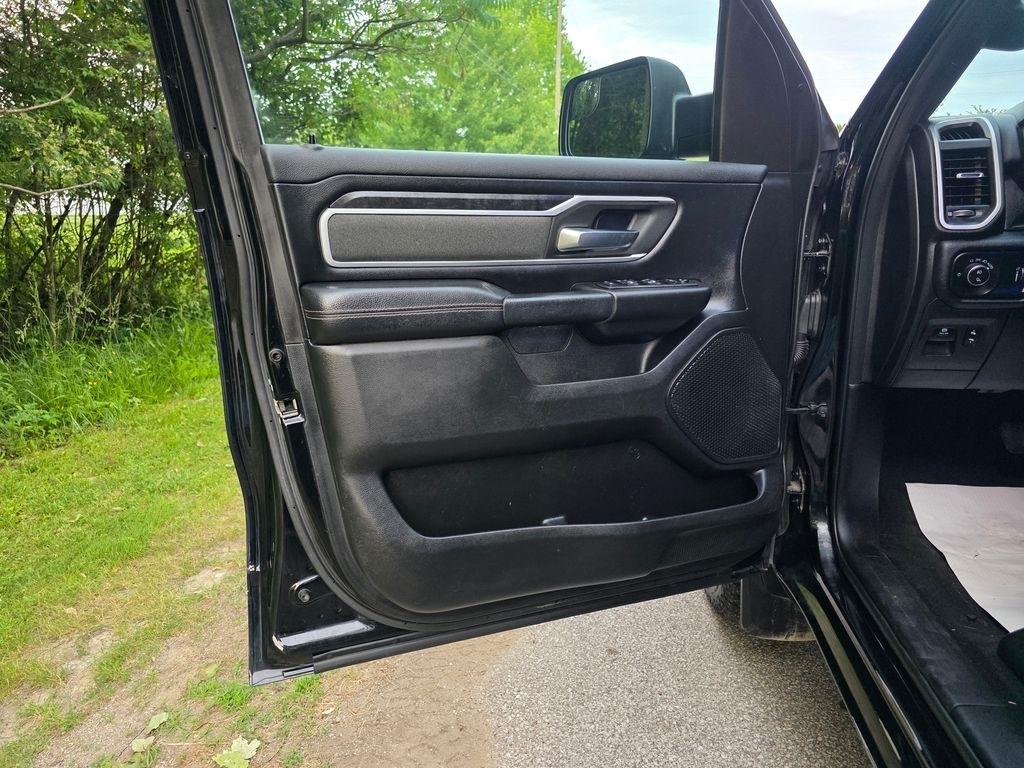 RAM 1500 Big Horn Crew Cab SWB 4WD 2020