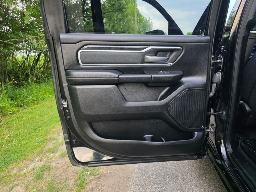 RAM 1500 Big Horn Crew Cab SWB 4WD 2020