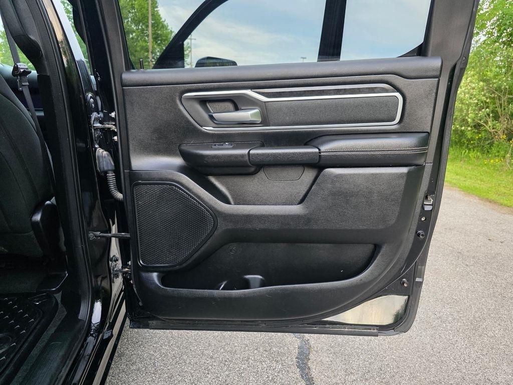 RAM 1500 Big Horn Crew Cab SWB 4WD 2020