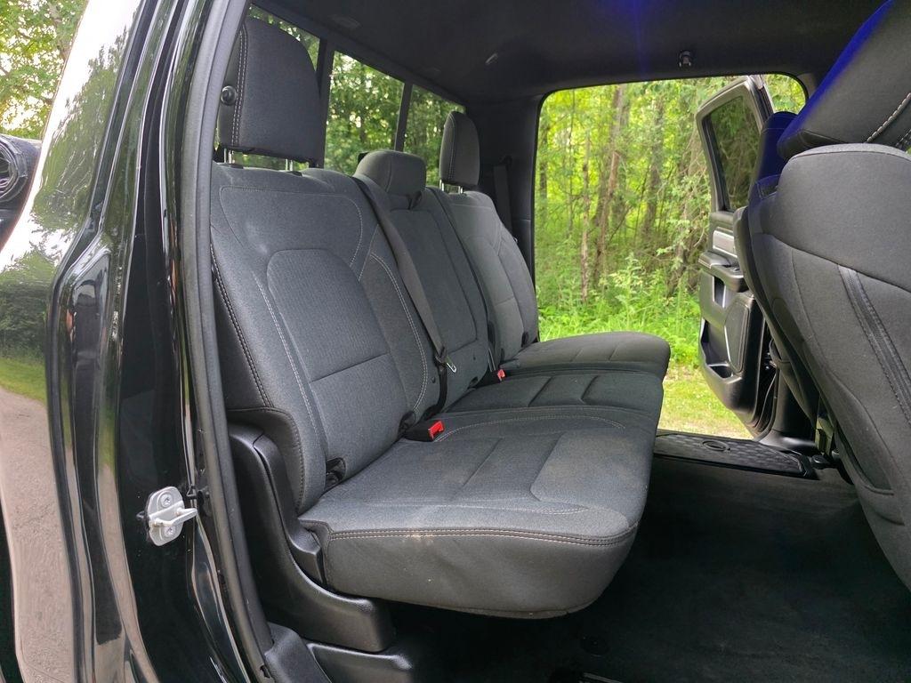 RAM 1500 Big Horn Crew Cab SWB 4WD 2020