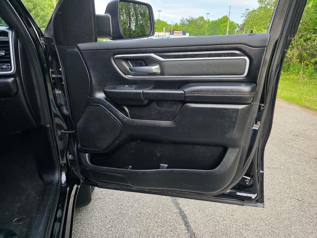 RAM 1500 Big Horn Crew Cab SWB 4WD 2020