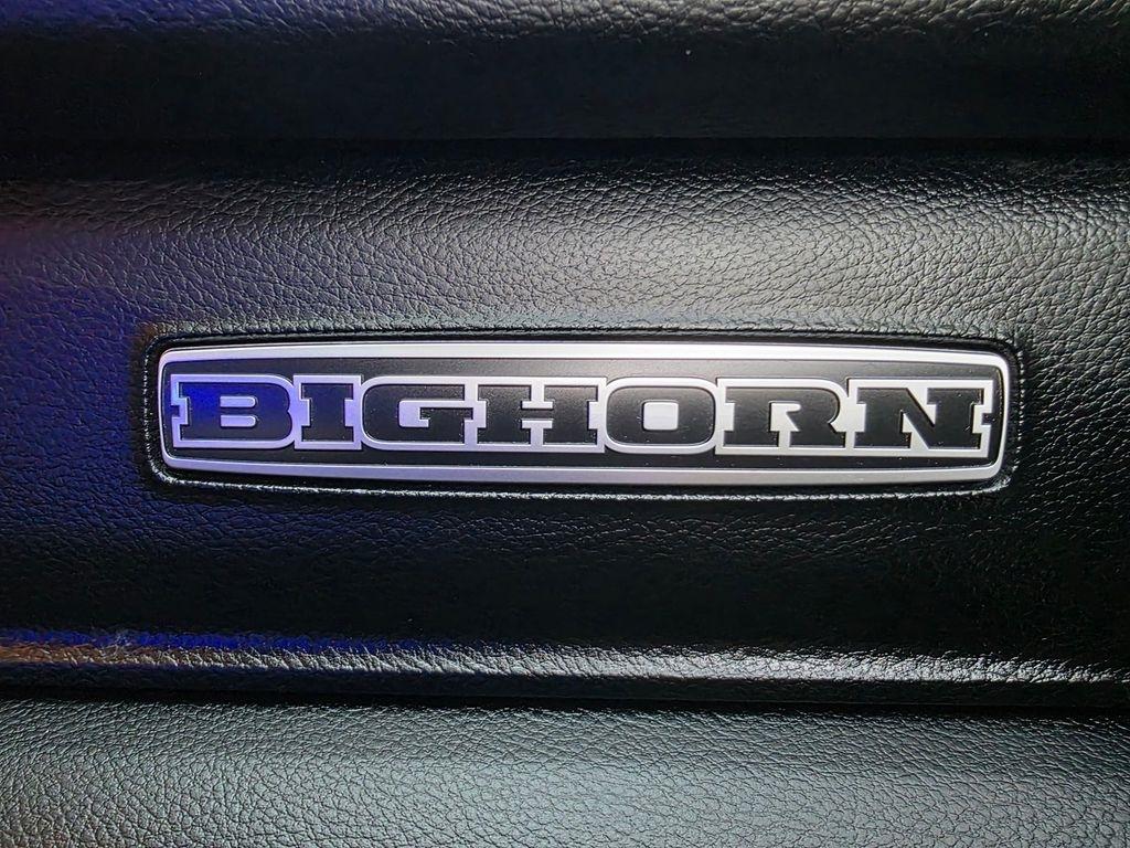 RAM 1500 Big Horn Crew Cab SWB 4WD 2020