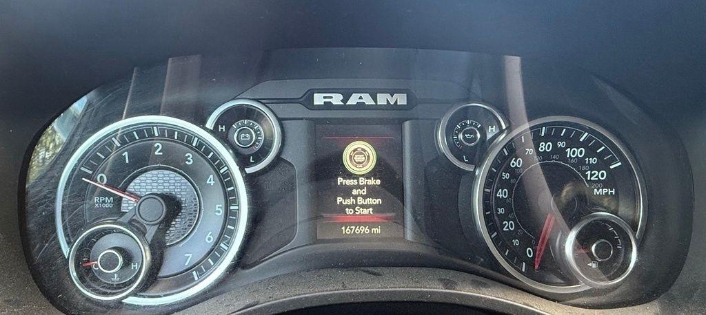 RAM 1500 Big Horn Crew Cab SWB 4WD 2019