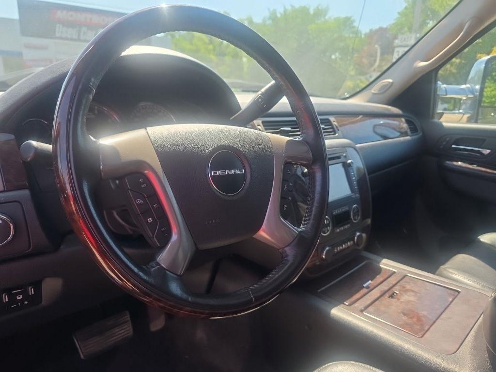 GMC Sierra 2500HD Denali Crew Cab 4WD 2014