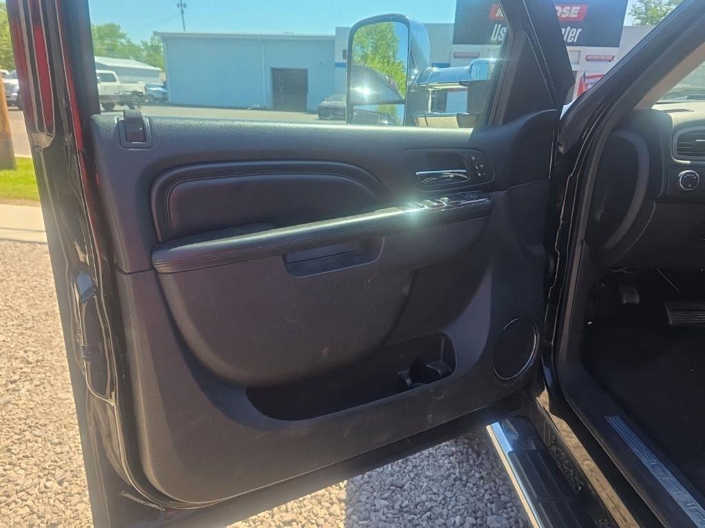 GMC Sierra 2500HD Denali Crew Cab 4WD 2014