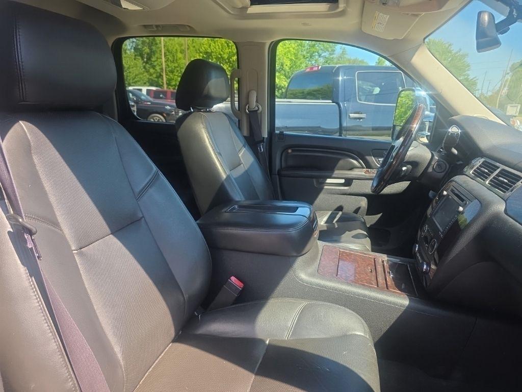GMC Sierra 2500HD Denali Crew Cab 4WD 2014